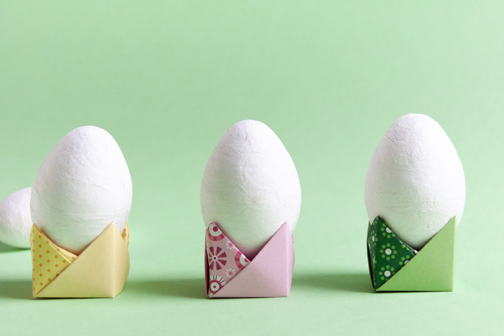 Origami Easter Egg Stand with Folding Instructions YES! we made this